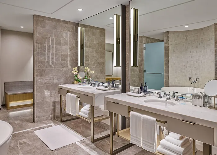 Hotel The St. Regis 5*